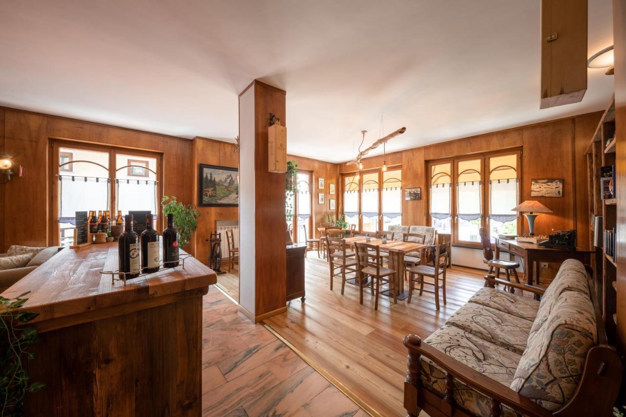 Hotel Elena Saint-Vincent Ngoại thất bức ảnh