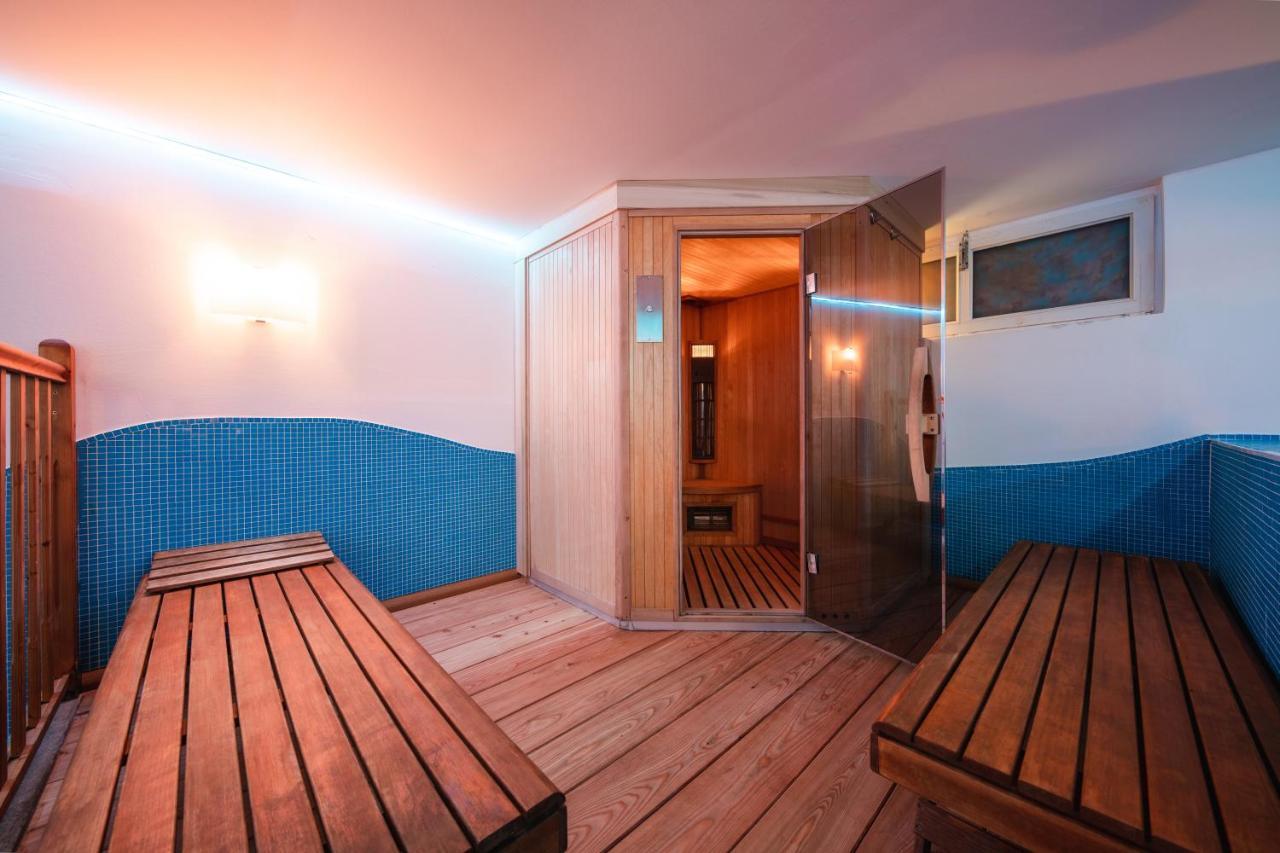 Hotel Elena Saint-Vincent Ngoại thất bức ảnh