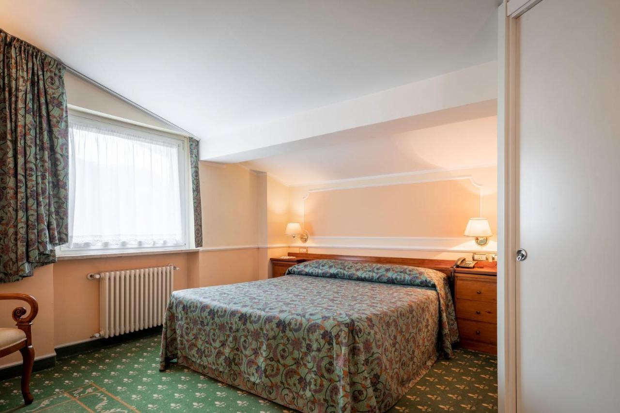 Hotel Elena Saint-Vincent Phòng bức ảnh